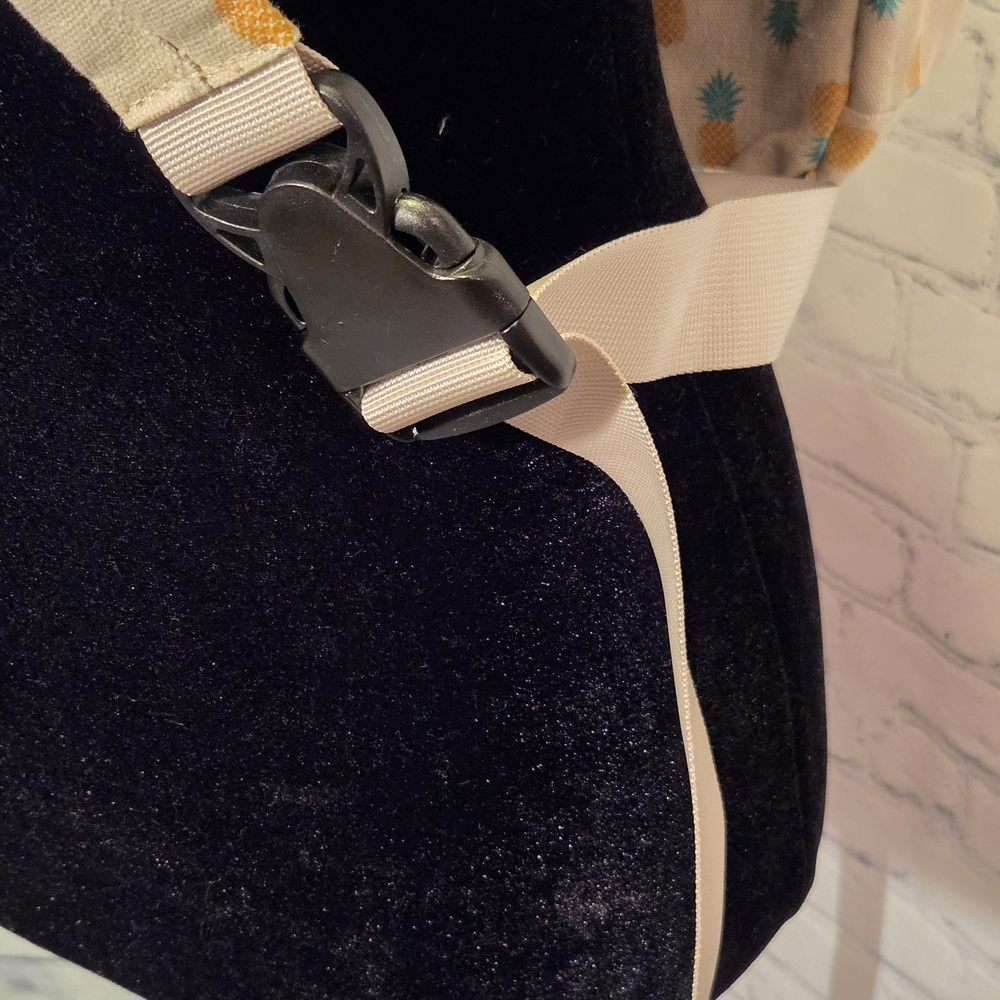 Pineapple Print Sling Backpack - image 6